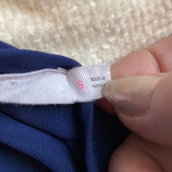 Lush Navy Blue size small ladies top, soft sheer material. EUC no defects - Picture 7 of 8